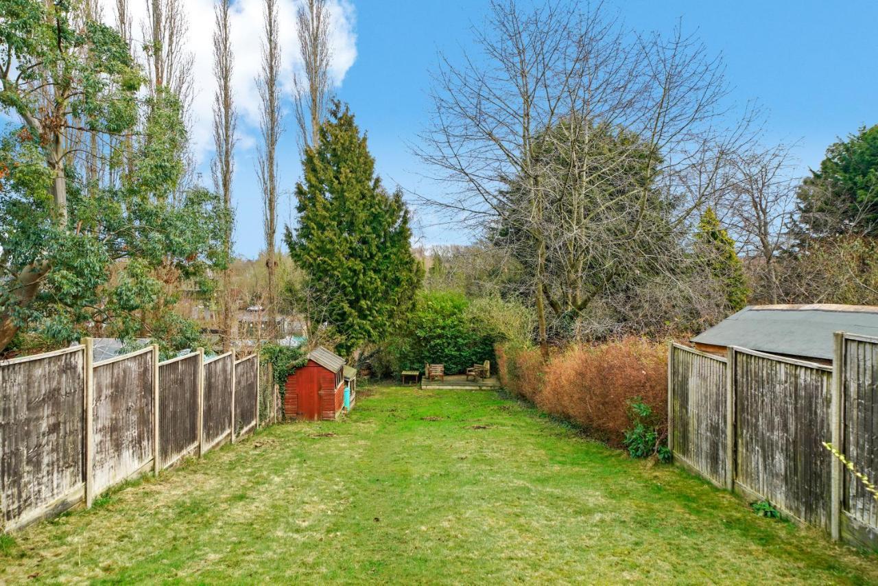 The Stylish Warwick Abode - Balcony - Garden Villa Leek Wootton Exterior photo